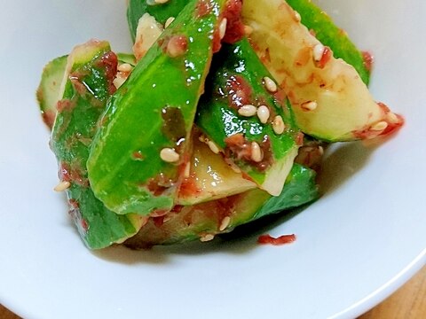 サッパリと箸休めに!きゅうりの梅和え